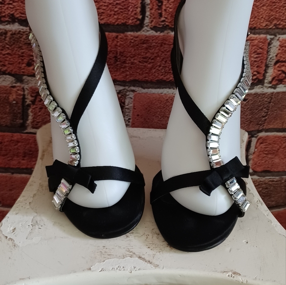 CINTI HEELS - Picture 7 of 15
